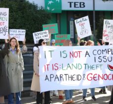 Kosovalı kadınlar Filistin'e destek için yürüdü