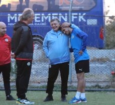 Menemen FK ile anlaşan teknik direktör Yılmaz Vural “asker ocağı”na döndü: