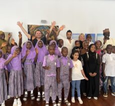 Nijerya'da Türkiye Cumhuriyeti'nin 100. yılı münasebetiyle çocuklar için resim etkinliği yapıldı