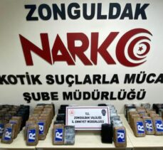 Zonguldak'ta uyuşturucu ele geçirilen geminin 10 mürettebatı tutuklandı