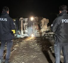 Adıyaman'da devrilen kamyonun sürücüsü öldü