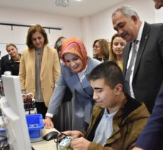 Aile ve Sosyal Hizmetler Bakanı Göktaş, Gaziantep'te ziyaretlerde bulundu