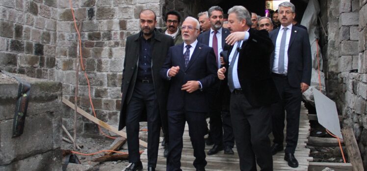 AK Parti Genel Başkanvekili Elitaş, Kayseri'de esnafı ziyaret etti