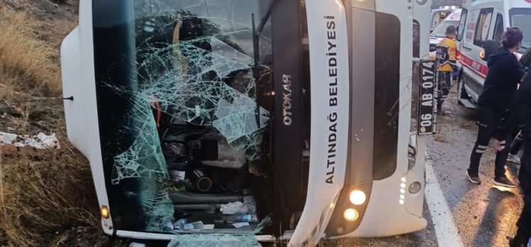 GÜNCELLEME – Amasya'da devrilen otobüsteki 27 yolcu yaralandı
