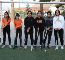 Amasyalı genç hokeyciler ders aralarında Türkiye Şampiyonası'na hazırlanıyor