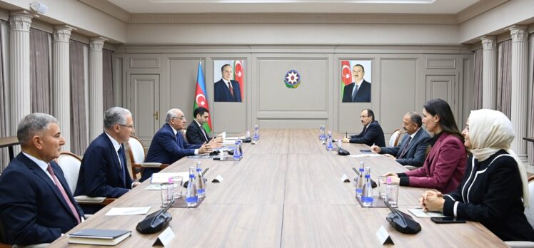 Azerbaycan Başbakanı Asadov, Çevre, Şehircilik ve İklim Değişikliği Bakanı Özhaseki'yi kabul etti