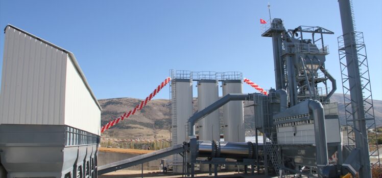 Bakan Özhaseki, Kayseri'de asfalt üretim tesisi açılışında konuştu: