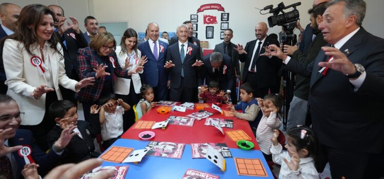 Beşiktaş Başkanı Çebi, Gaziantep'te Beşiktaş İlkokulunun açılışına katıldı