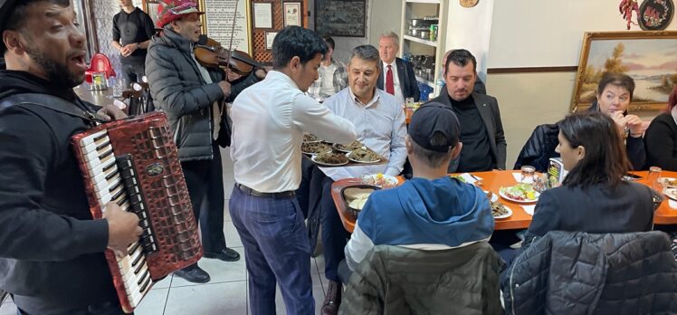 Bulgar turizmciler, TÜRSAB'ın davetlisi olarak Edirne'yi gezdi