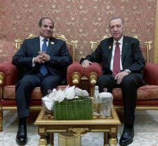 Cumhurbaşkanı Erdoğan, Mısır Cumhurbaşkanı Sisi ile görüştü