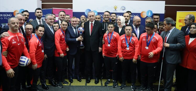 Cumhurbaşkanı Erdoğan Futsal Milli Takımı'nı kabul etti
