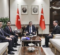 Cumhurbaşkanı Yardımcısı Yılmaz, AA Yönetim Kurulu Başkanı ve Genel Müdürü Karagöz'ü kabul etti