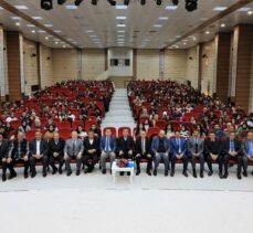 Erzincan'da Valilik girişimiyle üniversite öğrencilerine geri ödemesiz burs desteği