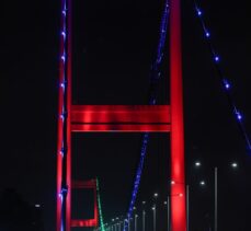 FSM Köprüsü, “Karabağ Zaferi” için Azerbaycan bayrağının renkleriyle aydınlatıldı