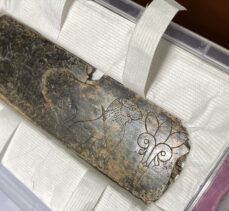 Hattuşa Antik Kenti'nde fil dişinden yapılmış 2 bin 800 yıllık süsleme parçası bulundu