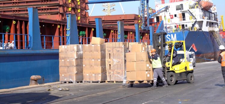 “İyilik Gemisi” 100 ton yardım malzemesiyle Filistin'e destek için yola çıktı