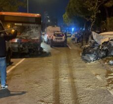 İzmir'de belediye otobüsü ile otomobilin çarpışması sonucu 1 kişi öldü, 2 kişi yaralandı