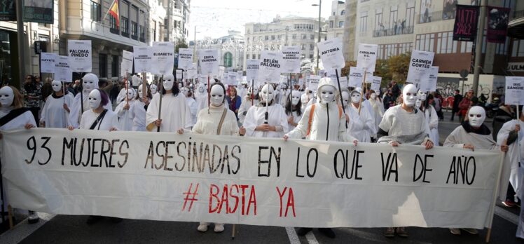 Kadına Yönelik Şiddete Karşı Uluslararası Mücadele Günü dolayısıyla Madrid'de gösteri