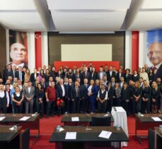Kılıçdaroğlu, CHP Genel Merkez personeli ile vedalaştı