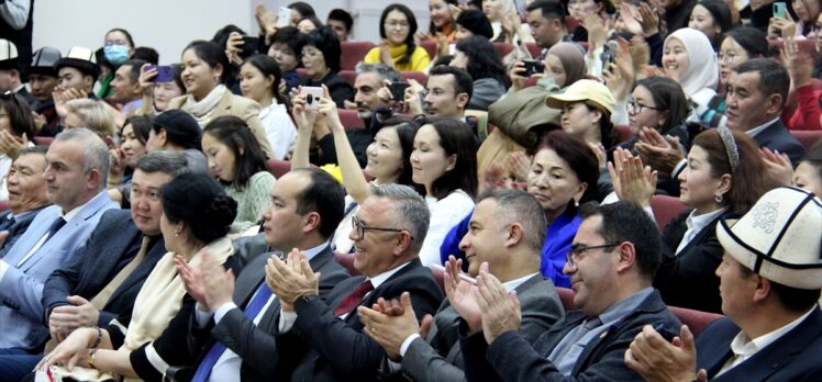 Kırgızistan'da “Manas Destanı Günü” kutlamaları başladı