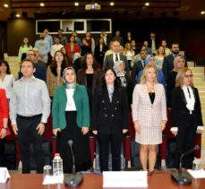 Manisa'da “Türkiye Cumhuriyeti'nin 100. Yılında İlham Veren Kadınlar Paneli” düzenlendi