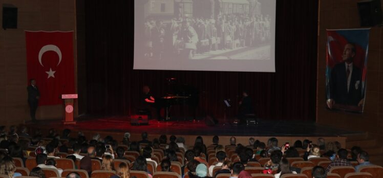 Piyanist Tuluyhan Uğurlu Karabük'te konser verdi