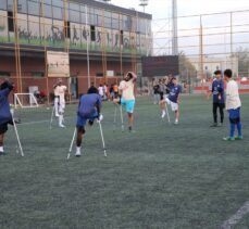 Şanlıurfalı ampute futbolcular, depremde ara verdikleri futbola dönmenin sevincini yaşıyor