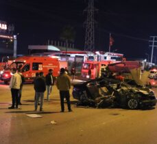 Adana'da kamyonetle otomobilin çarpışması sonucu 1 kişi öldü, 3 kişi yaralandı