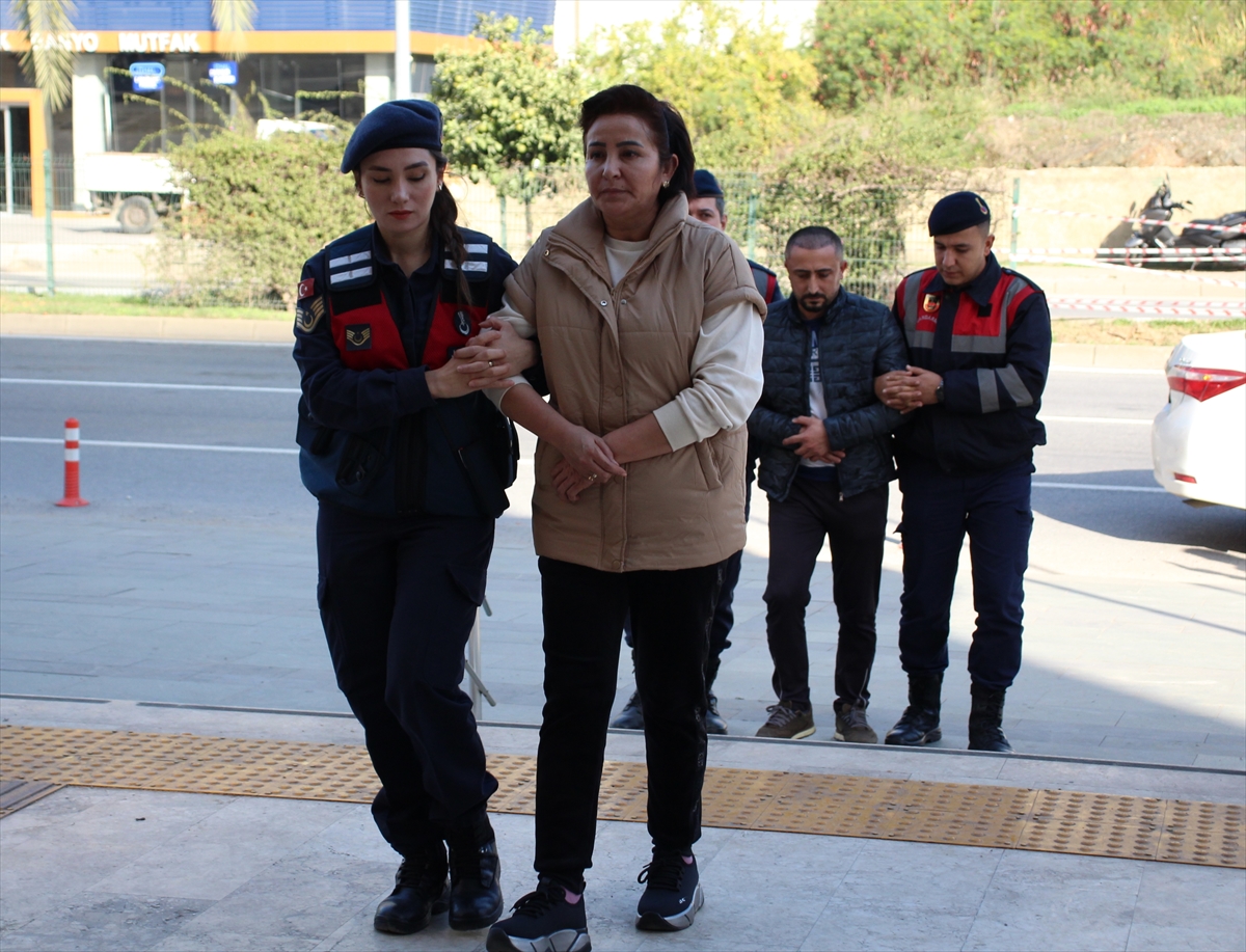 Alanya'daki fuhuş operasyonunda yakalanan 2 zanlı tutuklandı