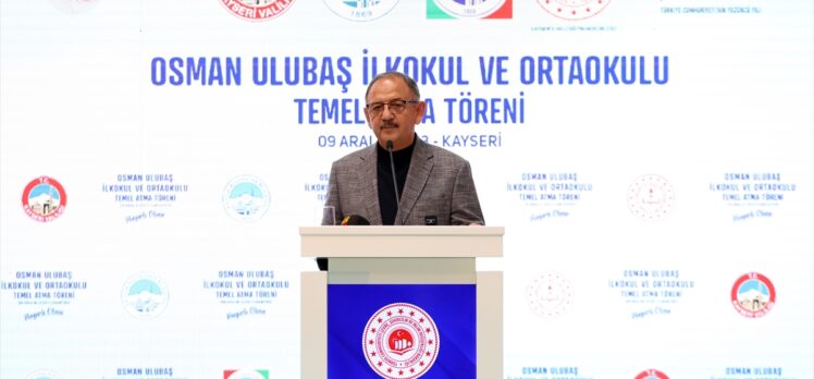Bakan Özhaseki, Kayseri'de kütüphane ve spor salonu açılış töreninde konuştu: