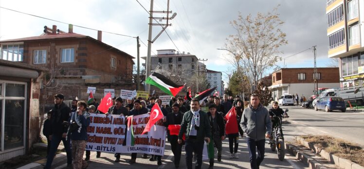 Bitlis'te vatandaşlar Filistin'e destek için yürüdü