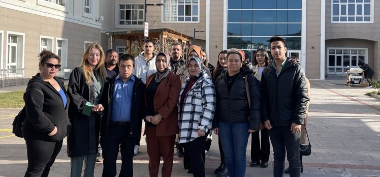 Burdur'da dolandırıcılıktan haklarında dava açılan 8 sanık yargılanıyor