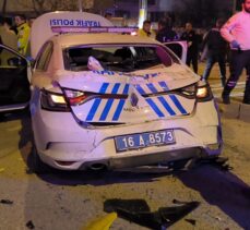 Bursa'daki trafik kazasında 2'si polis 4 kişi yaralandı