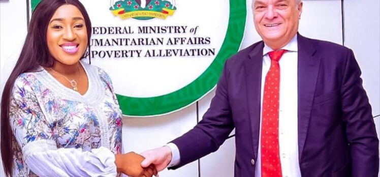 Büyükelçi Bayraktar, Nijerya İnsani İşler ve Yoksulluğun Azaltılması Bakanı Edu ile görüştü