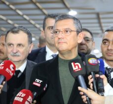 CHP Genel Başkanı Özel, Manisa'da partisinin ön seçiminde oy kullandı