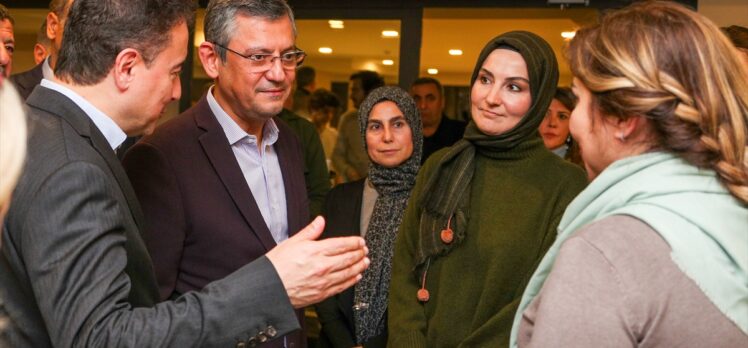 CHP Genel Başkanı Özel'den, Babacan'a taziye ziyareti