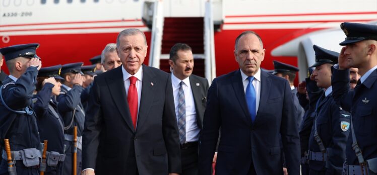Cumhurbaşkanı Erdoğan, Yunanistan'a geldi