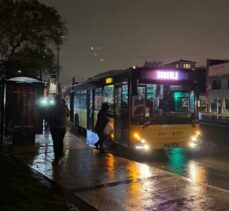 GÜNCELLEME – Eminönü-Alibeyköy tramvay seferlerindeki aksamaya yolculardan tepki