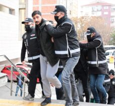 Eskişehir merkezli 5 ilde “Kafes-18 Operasyonu”nda yakalanan şüpheliler adliyeye sevk edildi