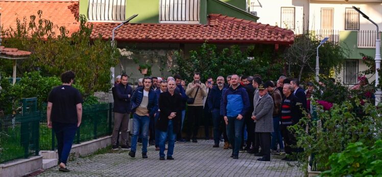 Hakem Halil Umut Meler İzmir'deki evine geldi: