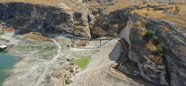 DOSYA HABER/TÜRKİYE'NİN MAĞARALARI – Hasankeyf'teki tarihi mağaraların turizme kazandırılması için çalışma başlatıldı