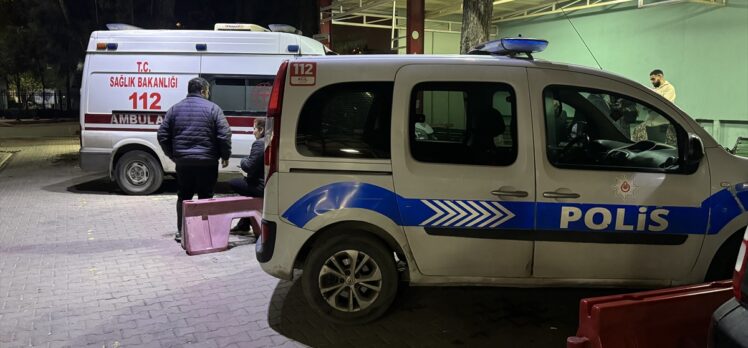 İzmir'de kavgada yaralanan kişi kaldırıldığı hastanede de bıçaklandı