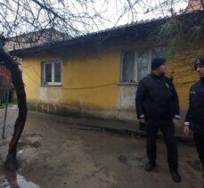 Karabük'te sobadan sızan karbonmonoksit gazından etkilenen 5 kişi hastaneye kaldırıldı