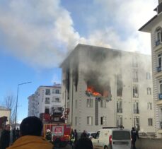 GÜNCELLEME – Kars'ta bir binada meydana gelen patlamada 3 kişi yaralandı