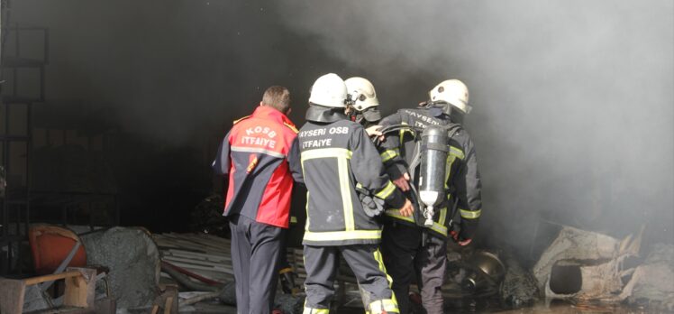 GÜNCELLEME – Kayseri'de mobilya fabrikasında çıkan yangın söndürüldü