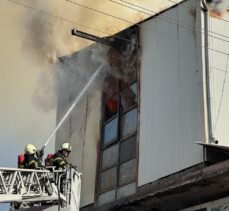 GÜNCELLEME – Kayseri'de sanayi sitesindeki bir iş yerinde çıkan yangın kontrol altına alındı