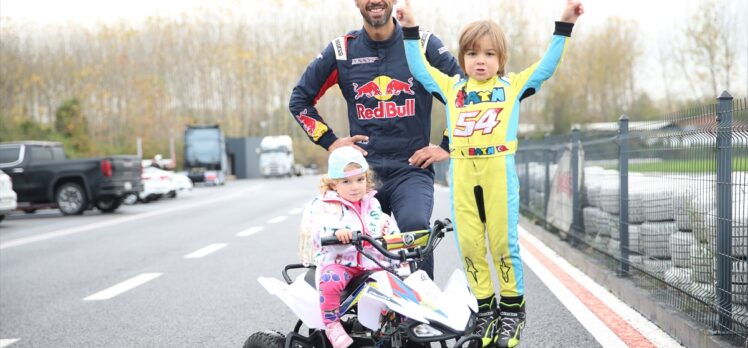 Kenan Sofuoğlu, yeni sezonda milli motosikletçilerden şampiyonluk bekliyor:
