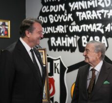 Koç Holding Onursal Başkanı Rahmi Koç, Beşiktaş Kulübü Başkanı Arat'ı ziyaret etti