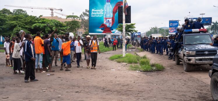 Kongo Demokratik Cumhuriyeti'nde seçimlerin iptalini isteyen protestoculara polis müdahale etti