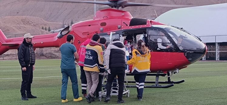Malatya'da ambulans helikopter erken doğan bebek için havalandı
